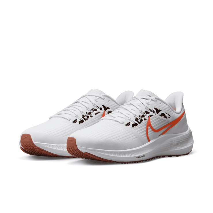 Nike Air Zoom Pegasus 39 'White Leopard' (W) Angle 3