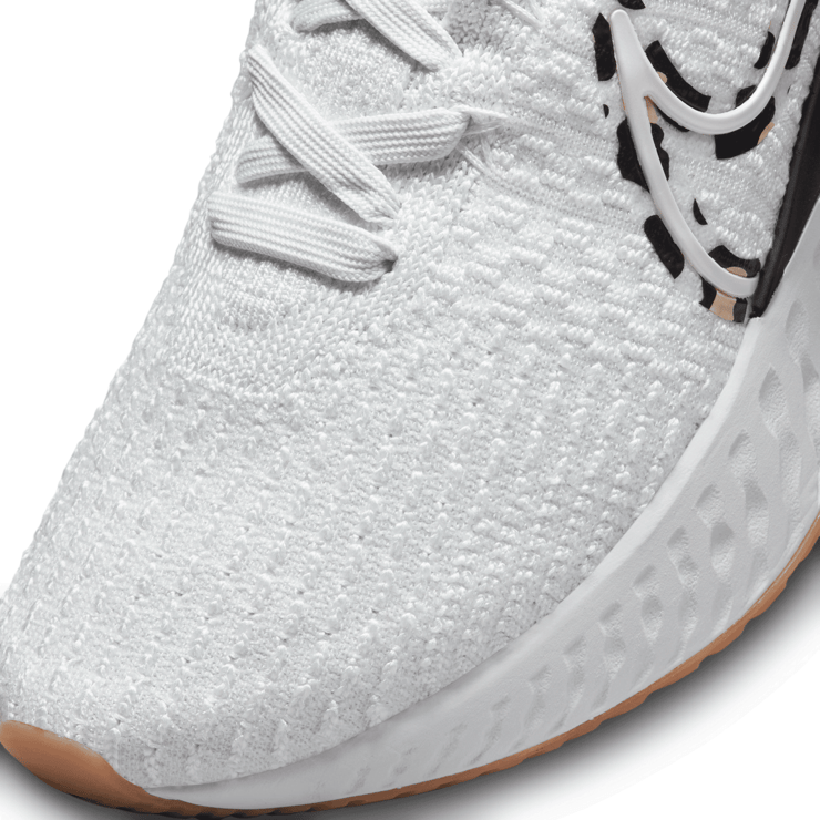 Nike React Infinity Run Flyknit 3 'Leopard' (W) Angle 5