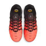 Nike Air VaporMax Plus 'Black Crimson Gradient' Angle 2