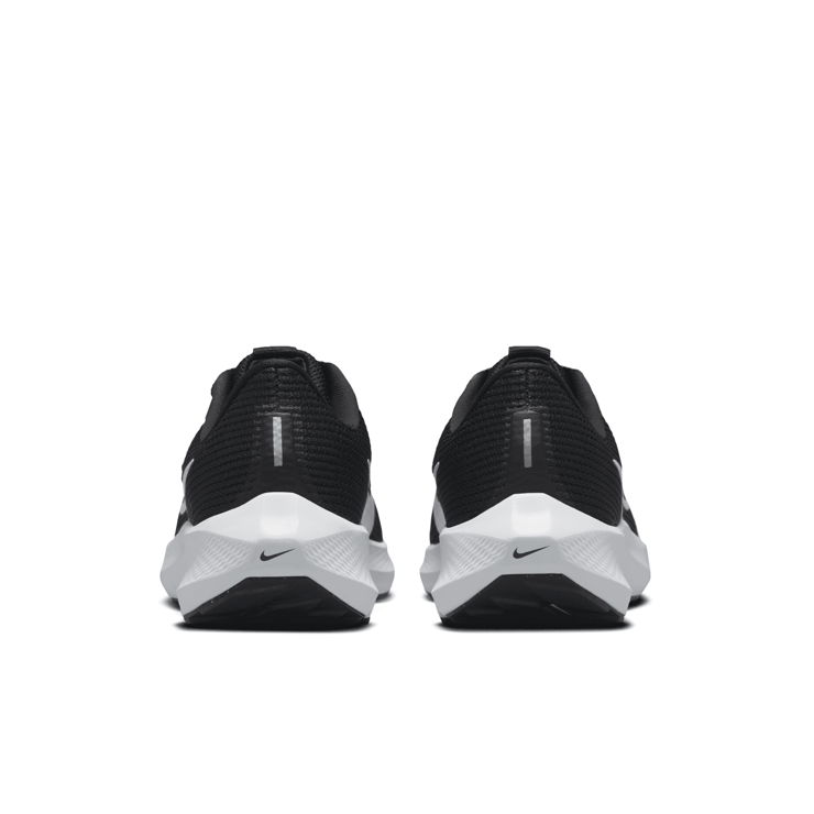 Nike Air Zoom Pegasus 40 'Black White' (W) Angle 4