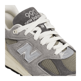 New Balance 990v2 MADE in USA Teddy Santis Angle 4