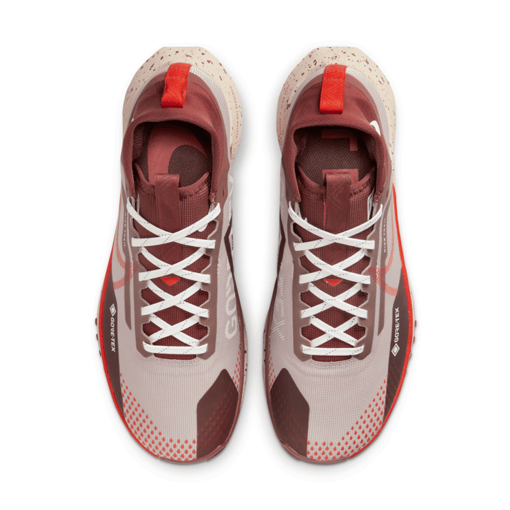 Nike React Pegasus Trail 4 GORE-TEX 'Diffused Taupe Picante Red' Angle 2