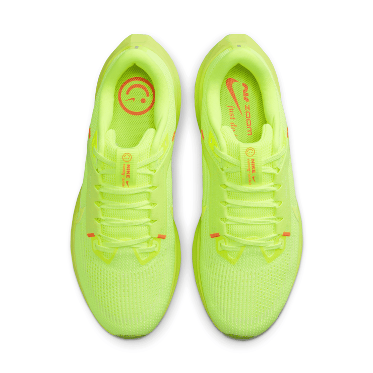 Nike Air Zoom Pegasus 40 'Volt' (W) Angle 2