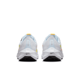 Nike Air Zoom Pegasus 40 'White Laser Orange' (W) Angle 4