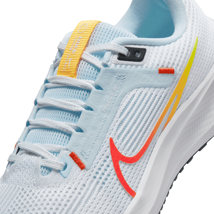Nike Air Zoom Pegasus 40 'White Laser Orange' (W) Angle 9