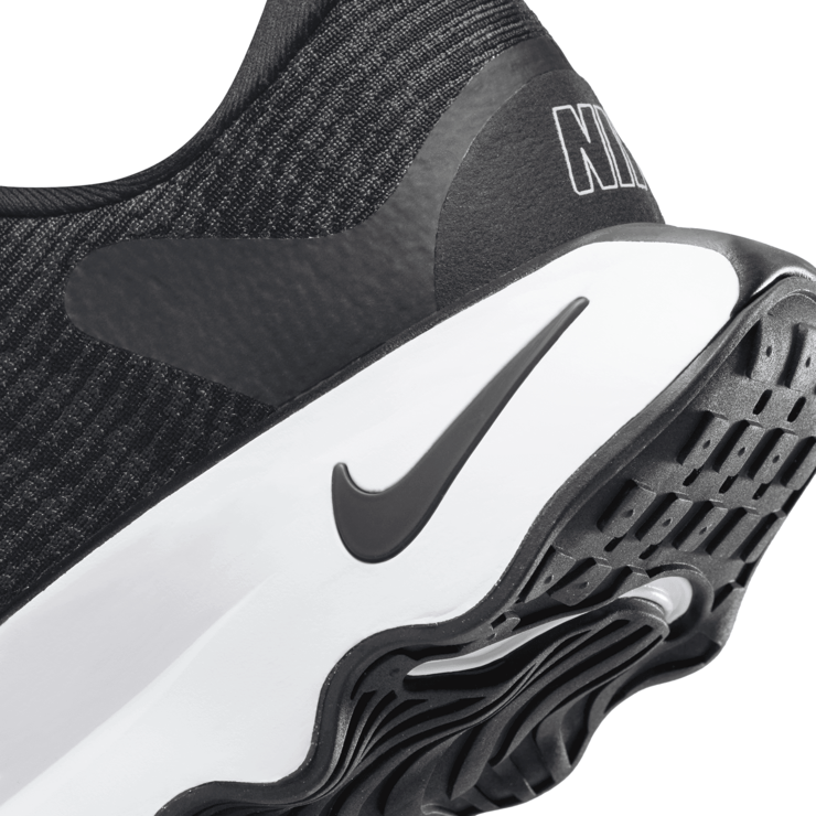 Nike Motiva 'Black White' (W) Angle 7