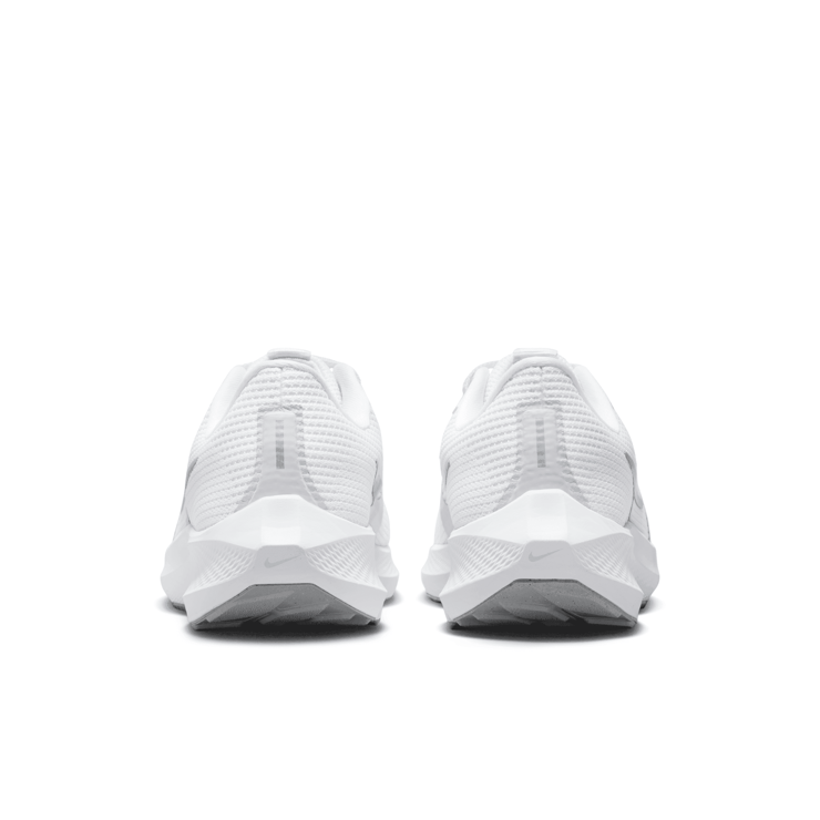 Nike Air Zoom Pegasus 40 'White Metallic Silver' (W) Angle 4