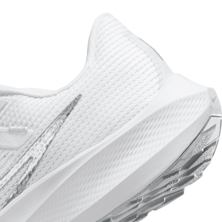 Nike Air Zoom Pegasus 40 'White Metallic Silver' (W) Angle 6