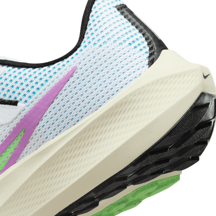 Nike Air Zoom Pegasus 40 SE 'White Multi-Color Mismatch' Angle 6