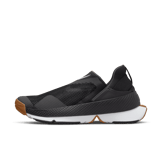 Nike Go FlyEase Black Gum Angle 0