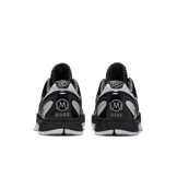 Nike Kobe 6 Protro Mambacita Sweet 16 Angle 3
