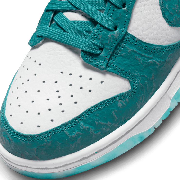 Nike Dunk Low Ocean (W) Angle 4