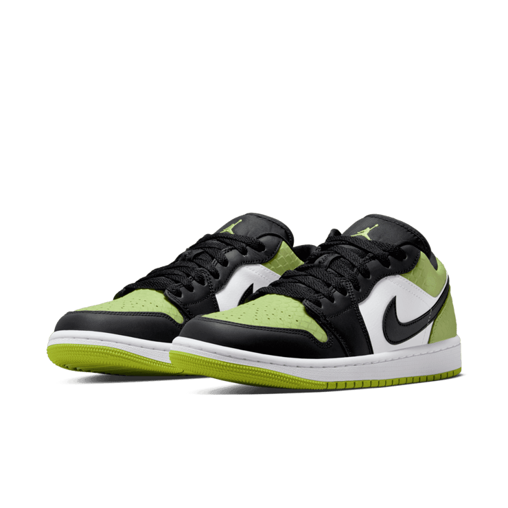 Jordan 1 Low Snakeskin Vivid Green (W) Angle 2