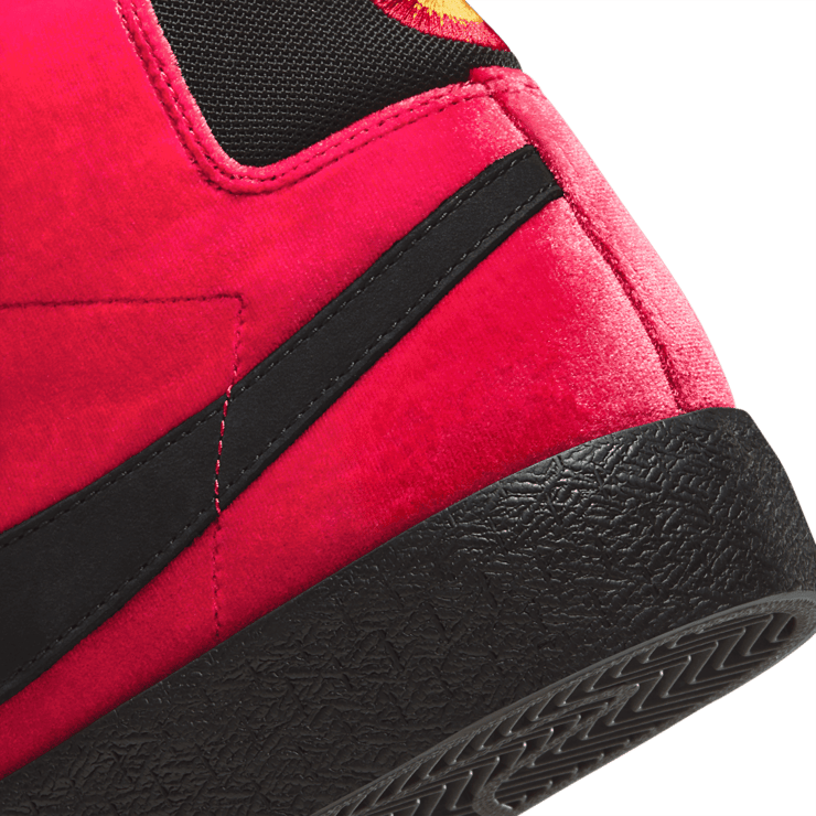 Nike SB Zoom Blazer Mid Kevin and Hell "Hell" Angle 5