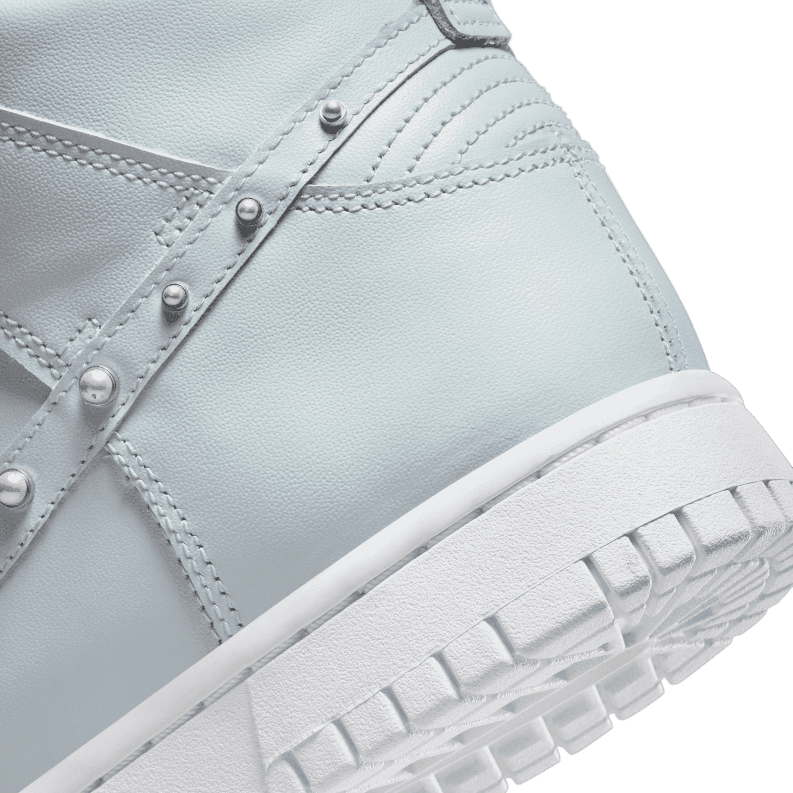 dunk high sp pure platinum on feet