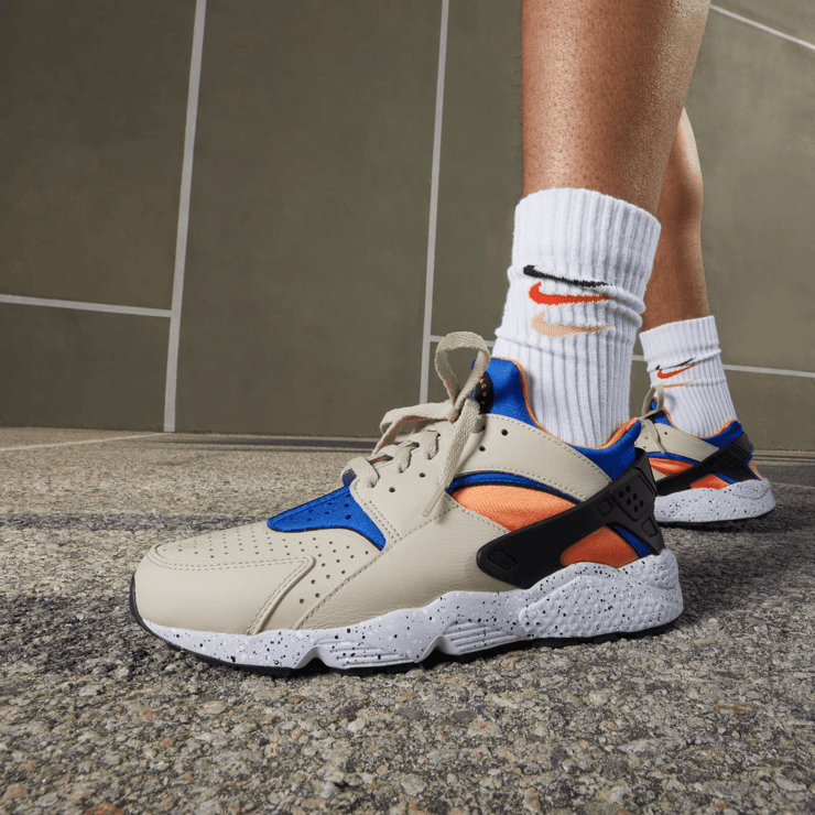 Orange Mowabb Huarache Nike Air Huarache ACG Mowabb DD1068-200