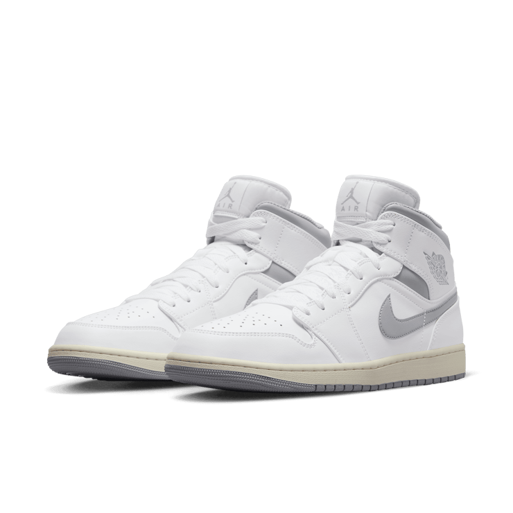 Jordan 1 Mid White Stealth Angle 2