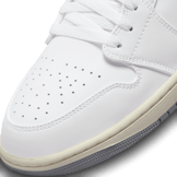 Jordan 1 Mid White Stealth Angle 4