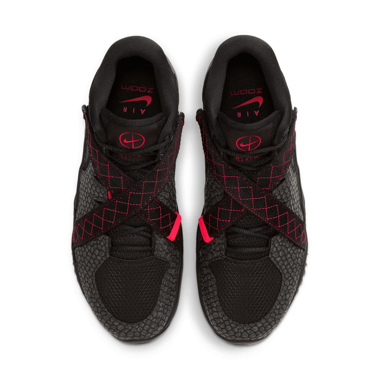 Nike Zoom Court Dragon Bred Angle 1