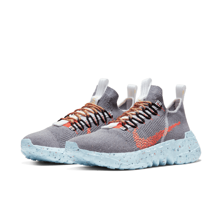 Nike Space Hippie 01 Vast Grey Hyper Crimson Angle 2