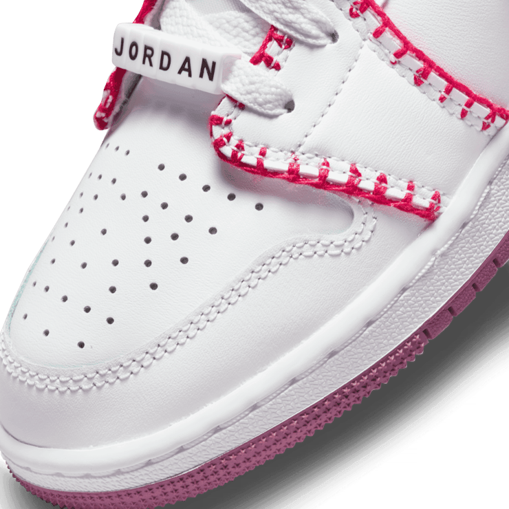 Jordan 1 Low White Light Bordeuax (GS) Angle 4