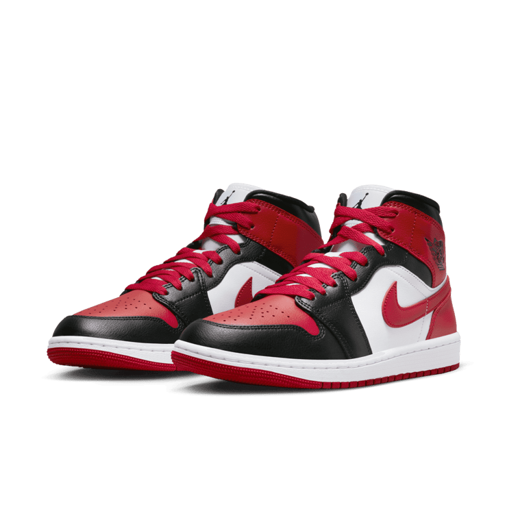 Jordan 1 Mid Bred Toe (W) Angle 2