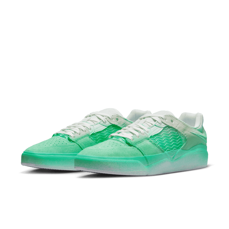 Nike SB Ishod Light Menta Angle 2