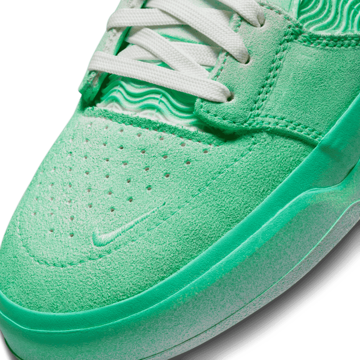 Nike SB Ishod Light Menta Angle 4