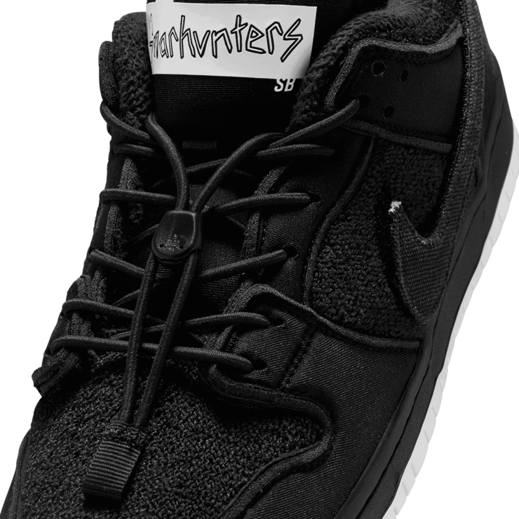 Nike SB Dunk Low Gnarhunters Angle 7