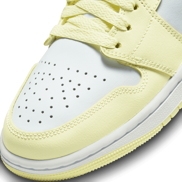 Jordan 1 Low Lemonade (W) Angle 4