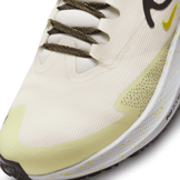 Nike Air Zoom Pegasus 39 Shield 'Pale Ivory Luminous Green' (W) Angle 5