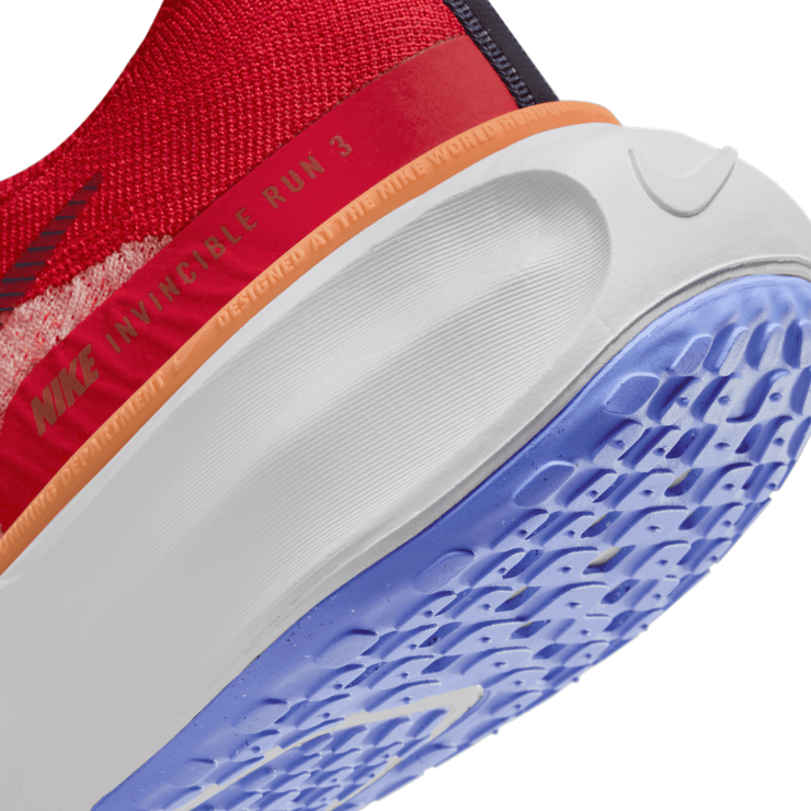 Nike ZoomX Invincible 3 'University Red Blue Joy' Angle 6
