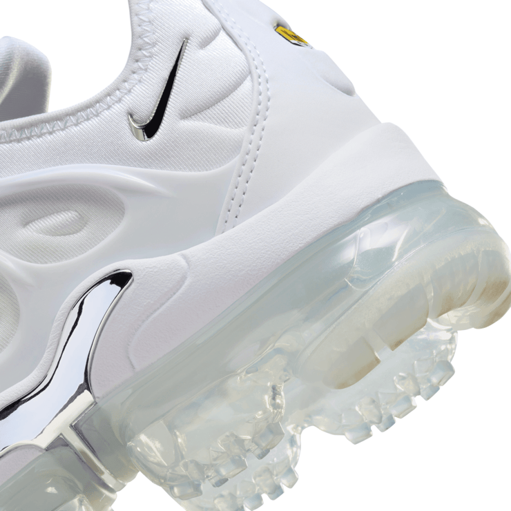 White Nike Vapor Max Plus Triple White Vapormax Buy Nike Air