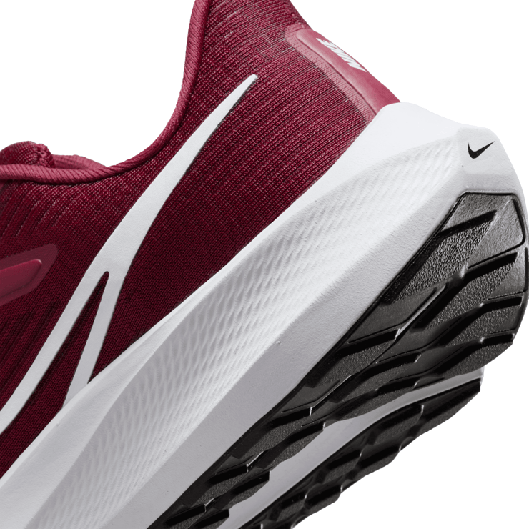 Nike Air Zoom Pegasus 39 Turbo 'Team Maroon' Angle 4
