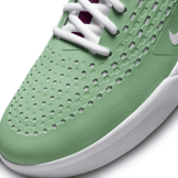 Nike SB Zoom Nyjah 3 SB 'Enamel Green' Angle 5
