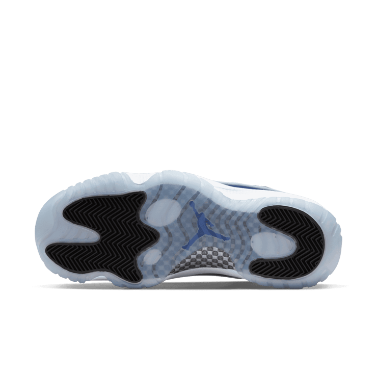 Air Jordan 11 Retro Low White Concord (W) Angle 0