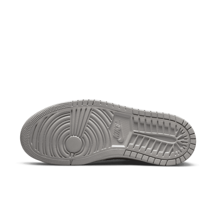 Jordan 1 Zoom CMFT Metallic Silver (W) Angle 0