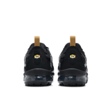 Nike Air VaporMax Plus Black Metallic Gold Anthracite Angle 3