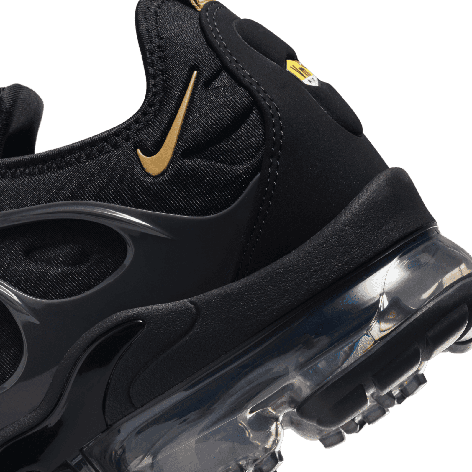 air vapormax black metallic gold