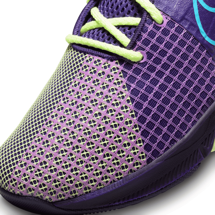 Nike Metcon 8 FlyEase AMP 'Court Purple Barely Volt' Angle 1