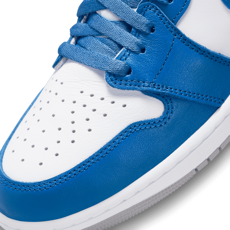 Air Jordan 1 High True Blue Angle 4