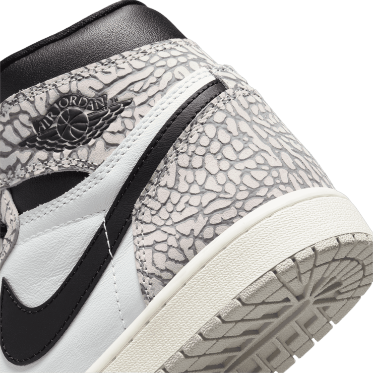 Air force 1 elephant print top