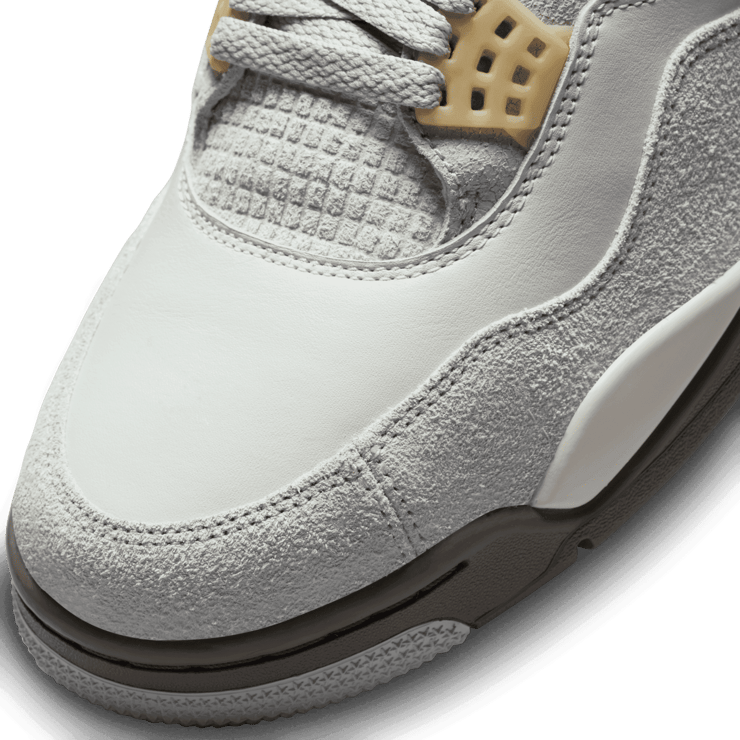 Air Jordan 4 Craft Angle 4