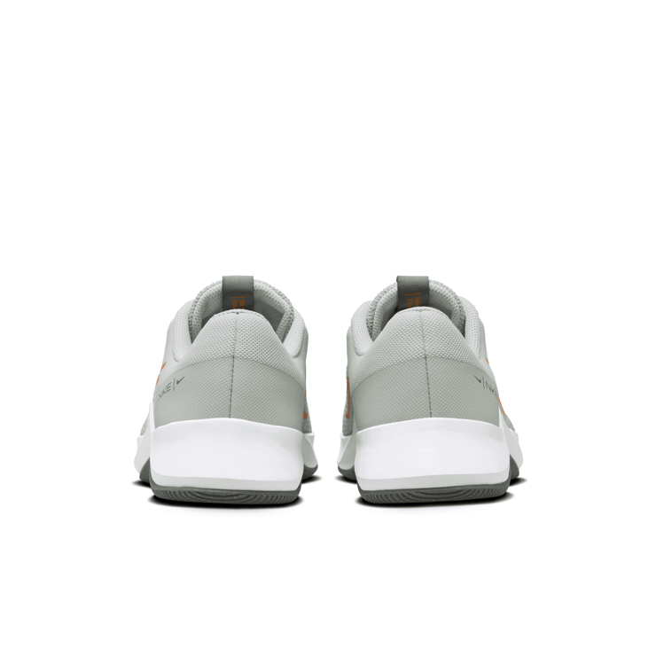 Nike MC Trainer 2 Men’s Training Angle 4