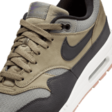 Nike Air Max 1 Dark Stucco Black Angle 4