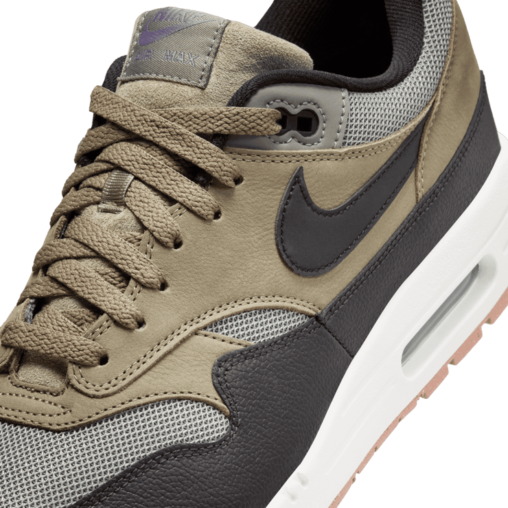 Nike Air Max 1 Dark Stucco Black Angle 4