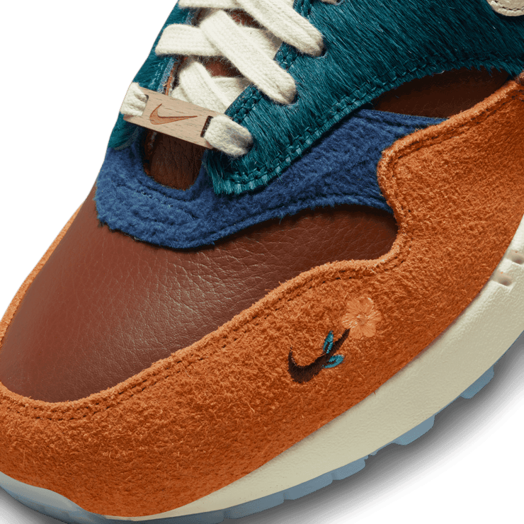 Nike Air Max 1 Kasina Won-Ang Orange Angle 4