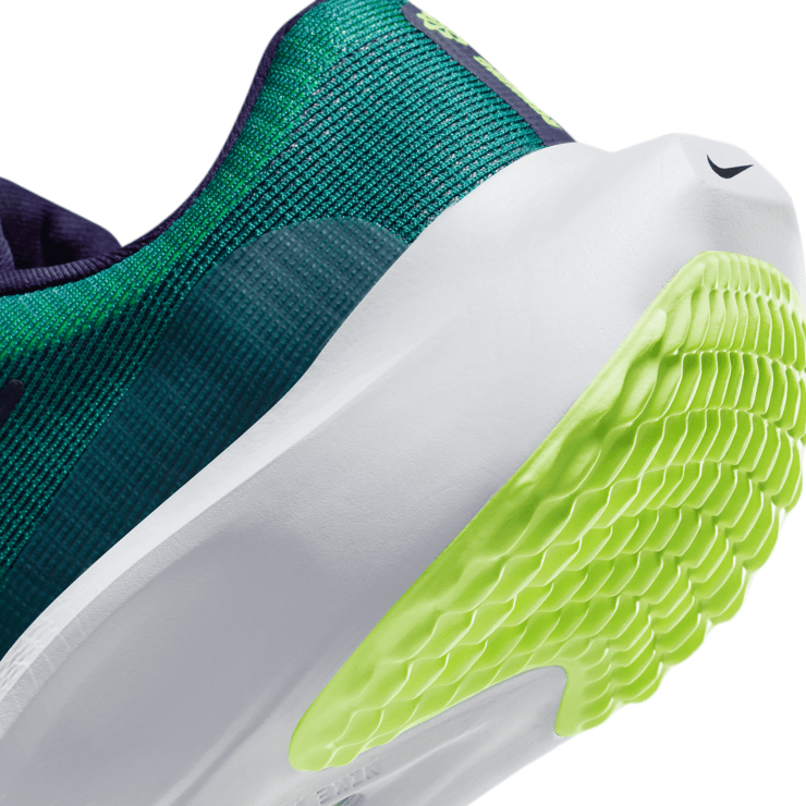 Nike Zoom Fly 5 Road Angle 6