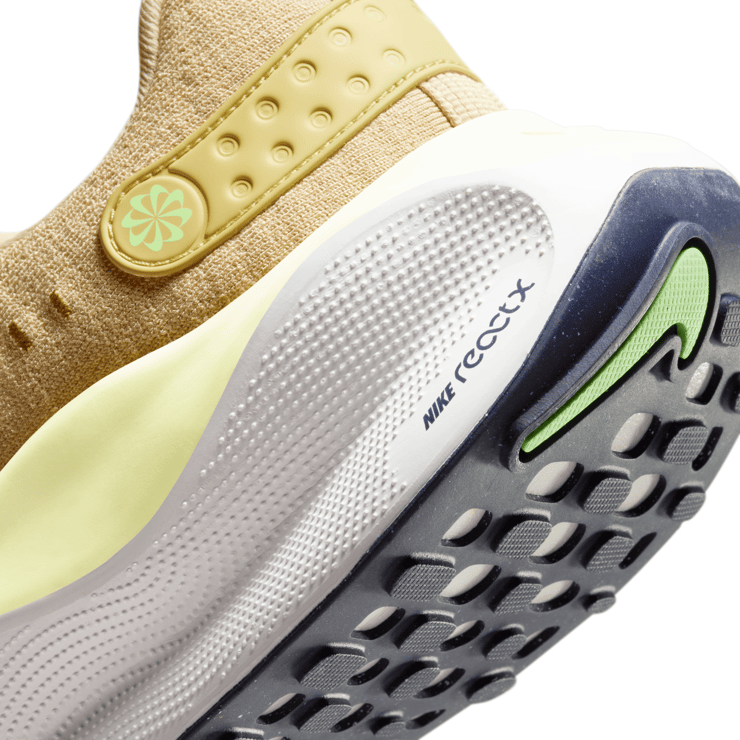 Nike InfinityRN 4 Road Angle 3
