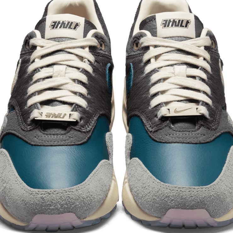 Nike Air Max 1 Kasina Won-Ang Grey Angle 6